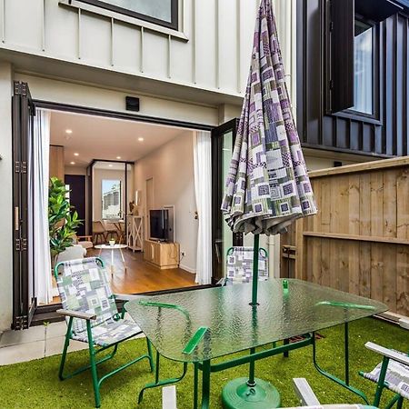 Fresh & Sleek Grey Lynn Unit With Private Patio Apartment โอ๊คแลนด์ ภายนอก รูปภาพ