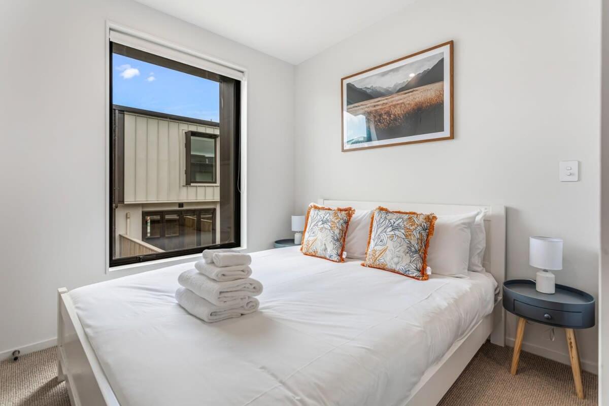Fresh & Sleek Grey Lynn Unit With Private Patio Apartment โอ๊คแลนด์ ภายนอก รูปภาพ